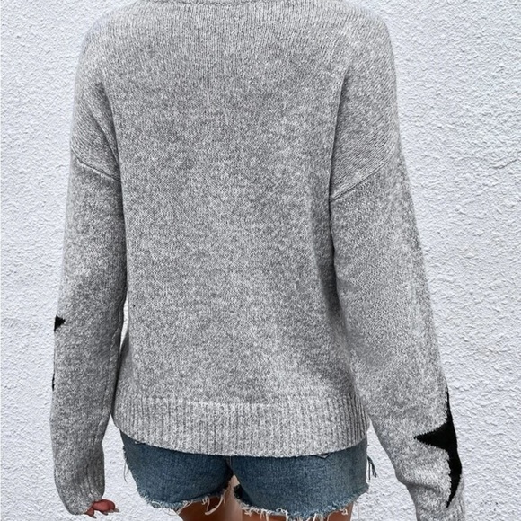 - New Star pattern long sleeve sweater - Picture 7 of 7